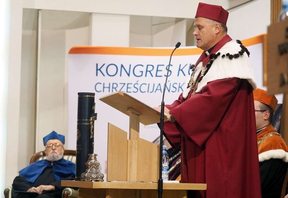  Doktorat honoris causa KUL dla Krzysztofa Pendereckiego (zdjęcie 2) - Autor: Wojciech Nieśpiałowski