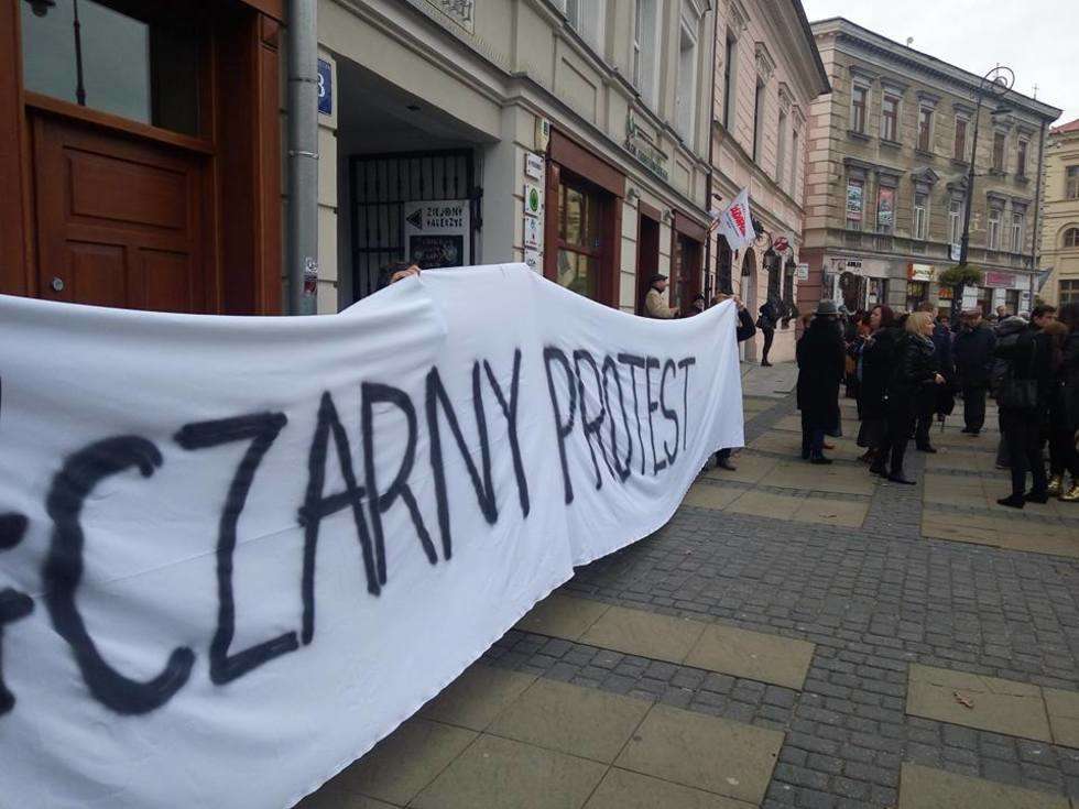  Czarny Poniedziałek w Lublinie (zdjęcie 17) - Autor: Paweł Buczkowski