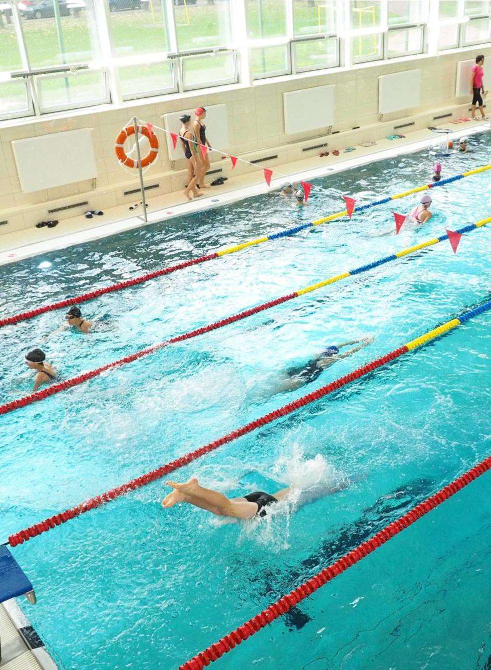  Gimnazjum nr 5: uroczyste oddanie do użytku pływalni po generalnym remoncie (zdjęcie 22) - Autor: Maciej Kaczanowski
