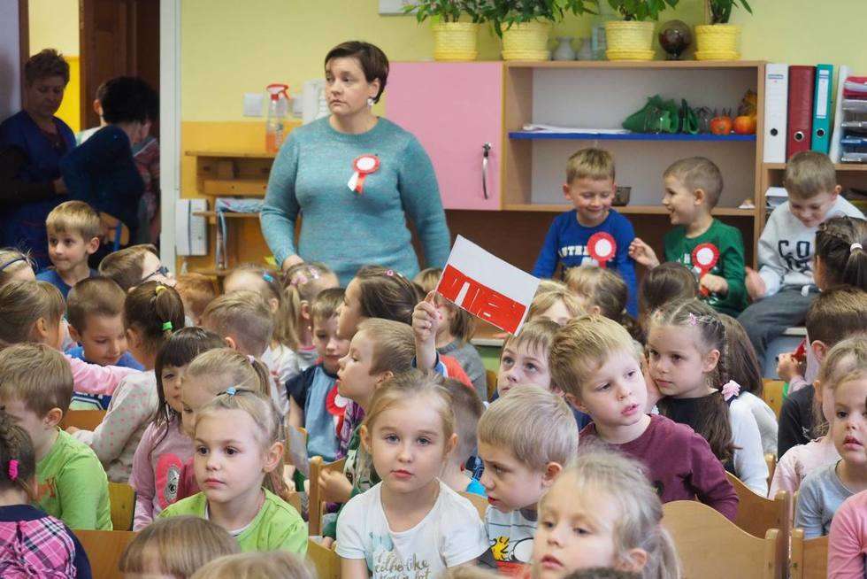  Przedszkole nr 5: Narodowe Święto Niepodległości (zdjęcie 4) - Autor: Maciej Kaczanowski