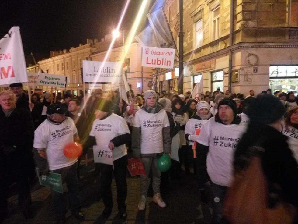  Manifestacja w obronie Krzysztofa Żuka (zdjęcie 12) - Autor: Paweł Buczkowski