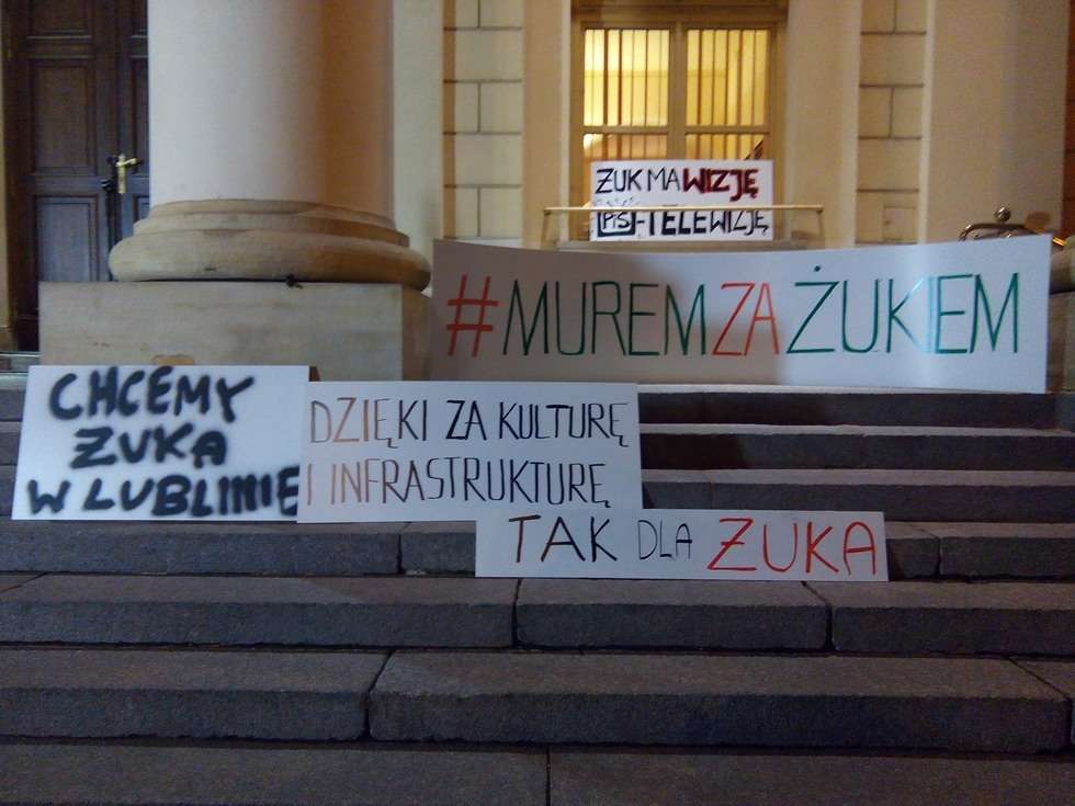  Manifestacja w obronie Krzysztofa Żuka (zdjęcie 6) - Autor: Agnieszka Mazuś