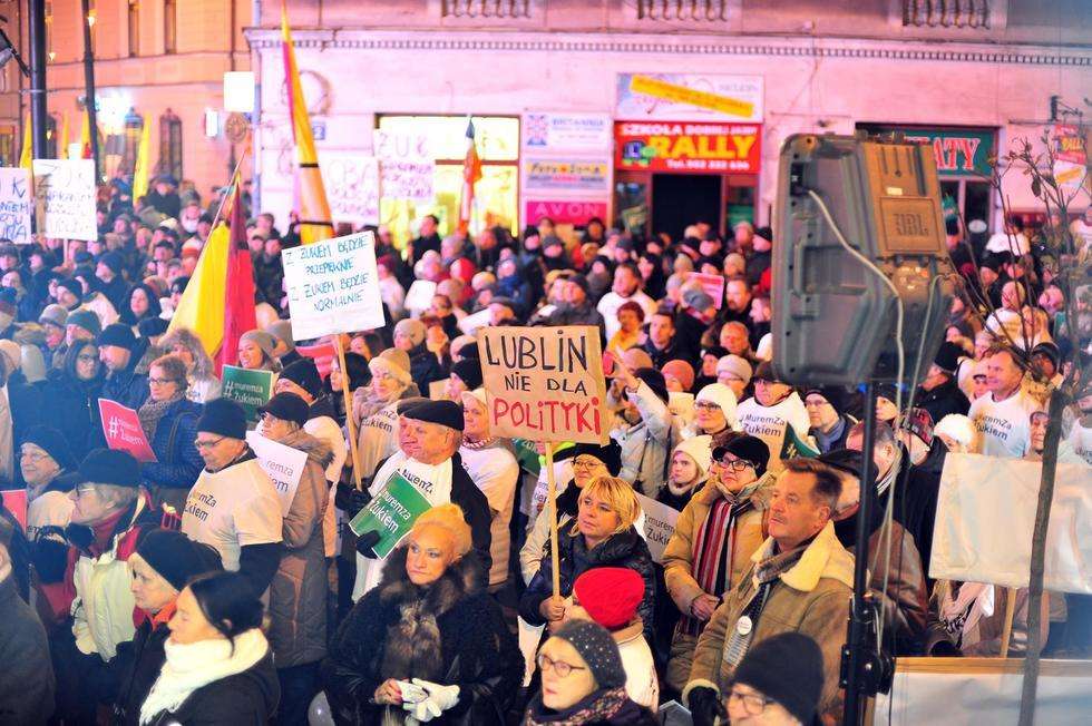  Manifestacja Murem za Żukiem w Lublinie (zdjęcie 4) - Autor: FotoArt Lublin