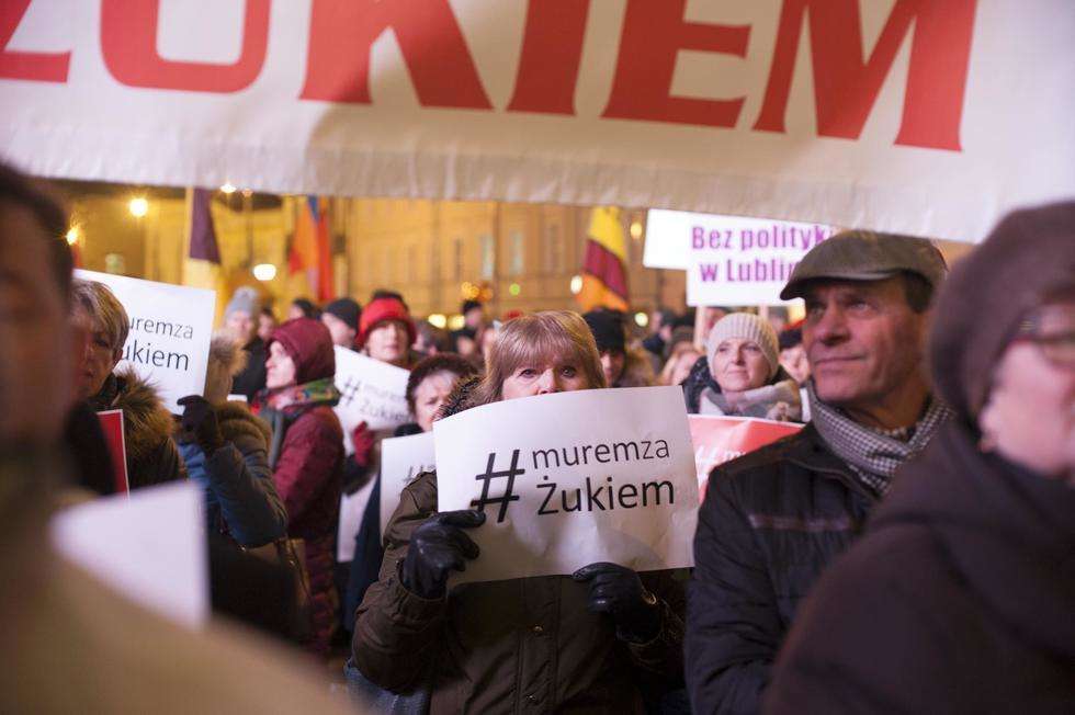  Manifestacja Murem za Żukiem w Lublinie (zdjęcie 11) - Autor: FotoArt Lublin