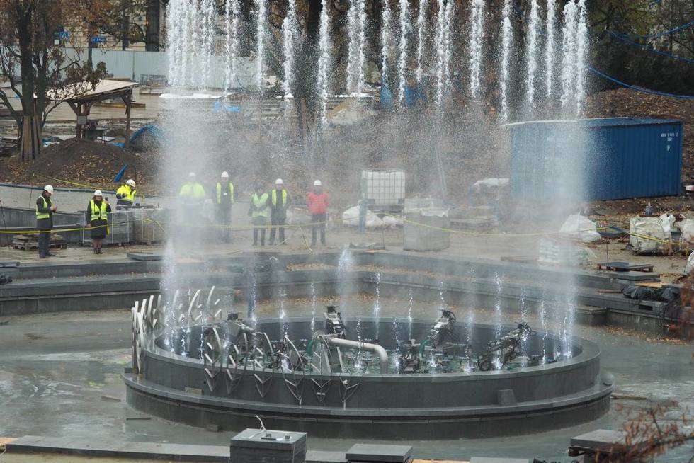  Nowa fontanna na pl. Litewskim: próbny rozruch (zdjęcie 18) - Autor: Maciej Kaczanowski