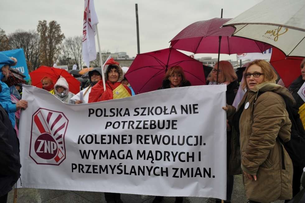  Protest nauczycieli w Warszawie (zdjęcie 16) - Autor: Agnieszka Kasperska