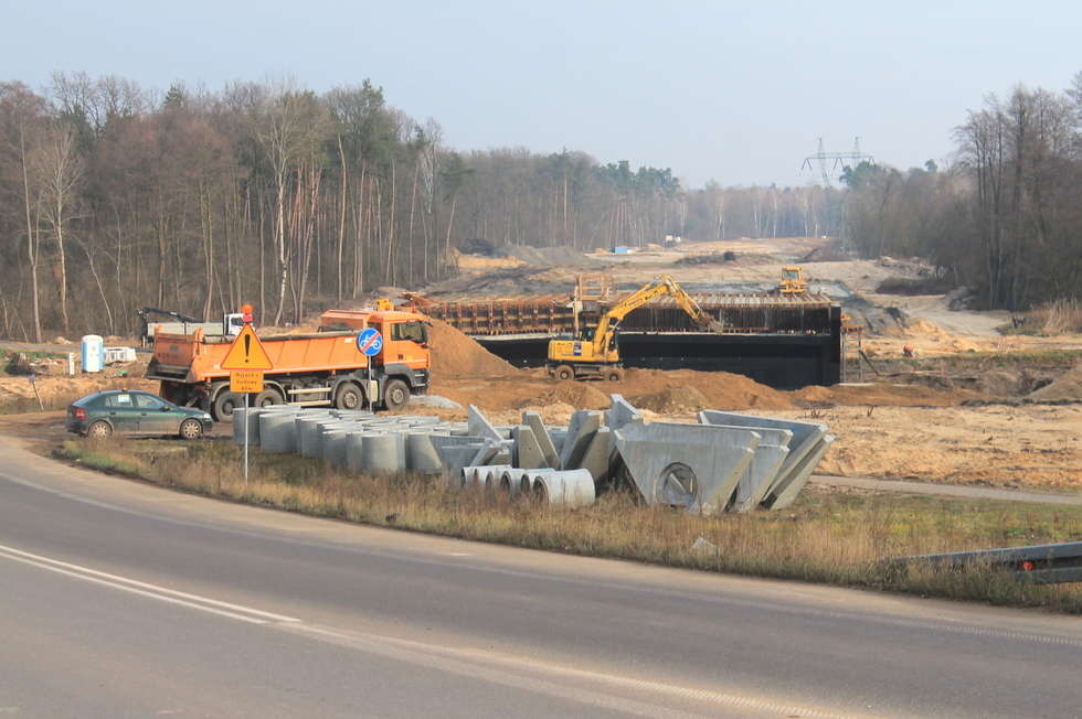  Budowa II etapu obwodnicy Puław (zdjęcie 25) - Autor: Radosław Szczęch