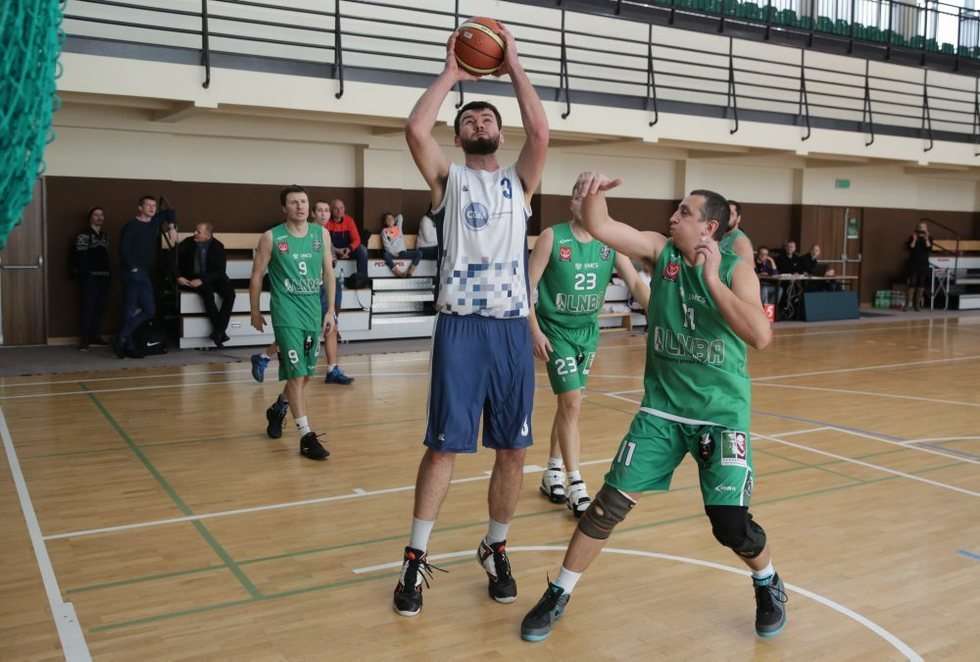  Koszykówka amatorów (zdjęcie 16) - Autor: Wojciech Nieśpiałowski