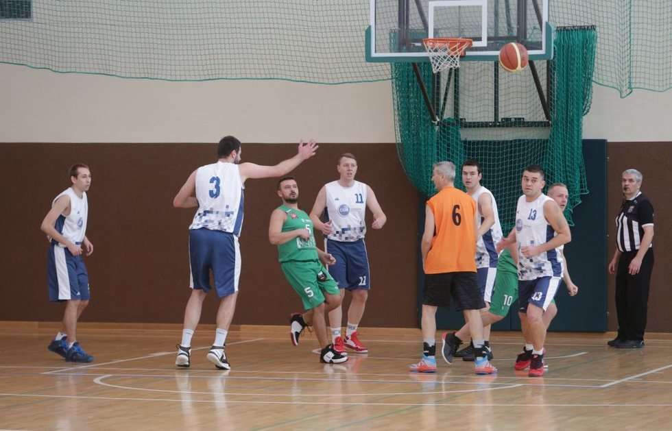  Koszykówka amatorów (zdjęcie 17) - Autor: Wojciech Nieśpiałowski