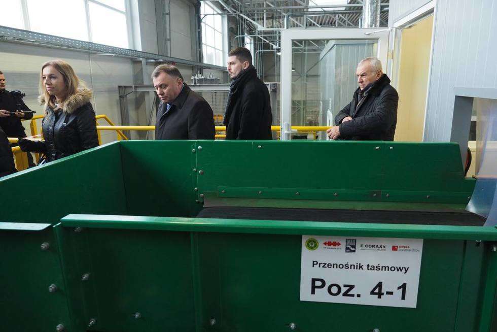  Wólka Rokicka: Nowa sortownia odpadów zaczyna pracę (zdjęcie 11) - Autor: Maciej Kaczanowski
