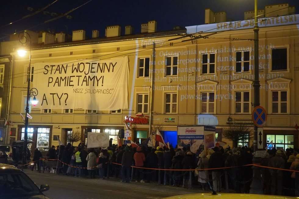  Demonstracja KOD w Lublinie (zdjęcie 9) - Autor: Maciej Kaczanowski