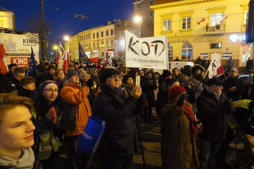  Demonstracja KOD w Lublinie (zdjęcie 3) - Autor: Maciej Kaczanowski