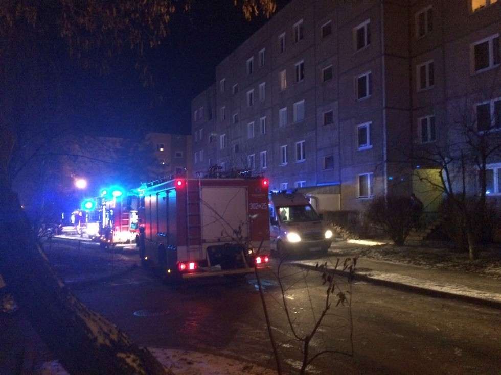  Pożar mieszkania przy ul. Ułanów w Lublinie (zdjęcie 6) - Autor: Paweł Borowiec