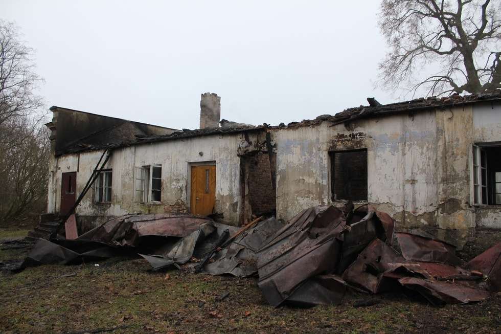  Pożar w pałacu w Werbkowicach (zdjęcie 6) - Autor: kpt. Piotr Sendecki