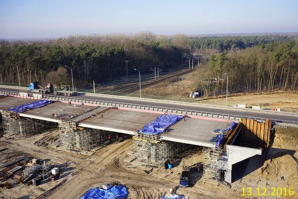 Budowa połączenia S17 z mostem na Wiśle w Puławach (zdjęcie 3) - Autor: GDDKiA