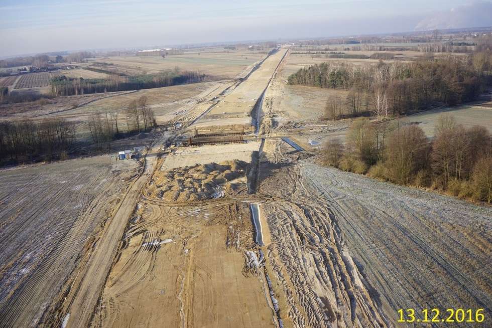  Budowa połączenia S17 z mostem na Wiśle w Puławach (zdjęcie 13) - Autor: GDDKiA