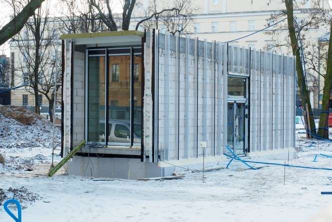 Nowa toaleta na placu Litewskim - Autor: Maciej Kaczanowski
