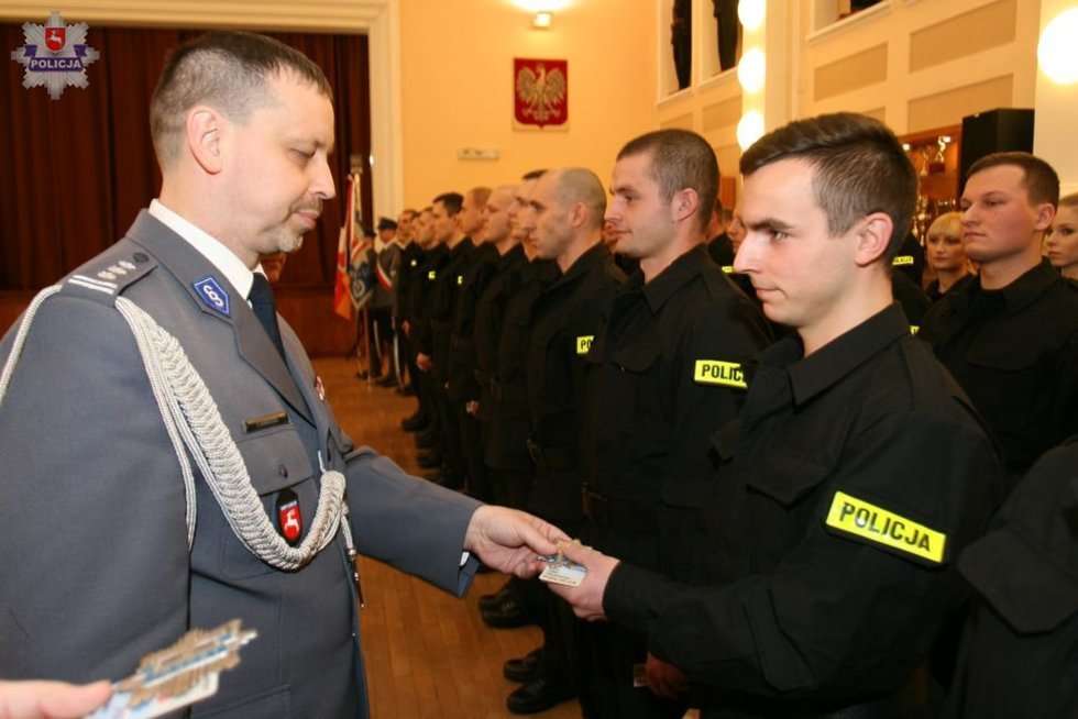  Nowi policjanci złożyli ślubowanie (zdjęcie 7) - Autor: KWP Lublin