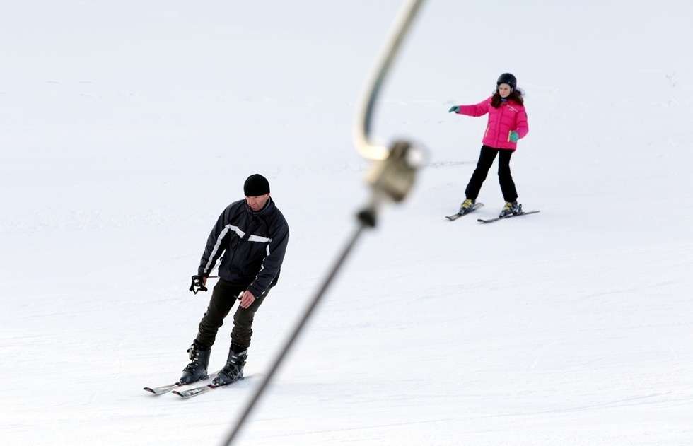  Wyciąg narciarski na Globusie już działa (zdjęcie 1) - Autor: Wojciech Nieśpiałowski