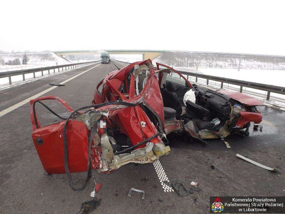  Wypadek w Woli Skromowskiej (zdjęcie 3) - Autor: KP PSP Lubartów