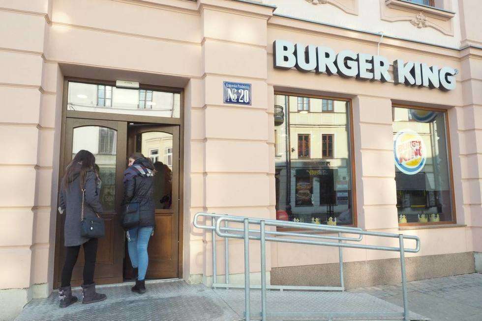  Otwarcie restauracji sieci Burger King (zdjęcie 22) - Autor: Maciej Kaczanowski
