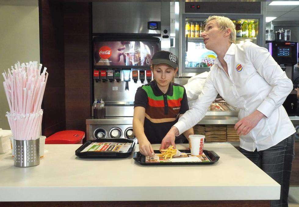  Otwarcie restauracji sieci Burger King (zdjęcie 20) - Autor: Maciej Kaczanowski