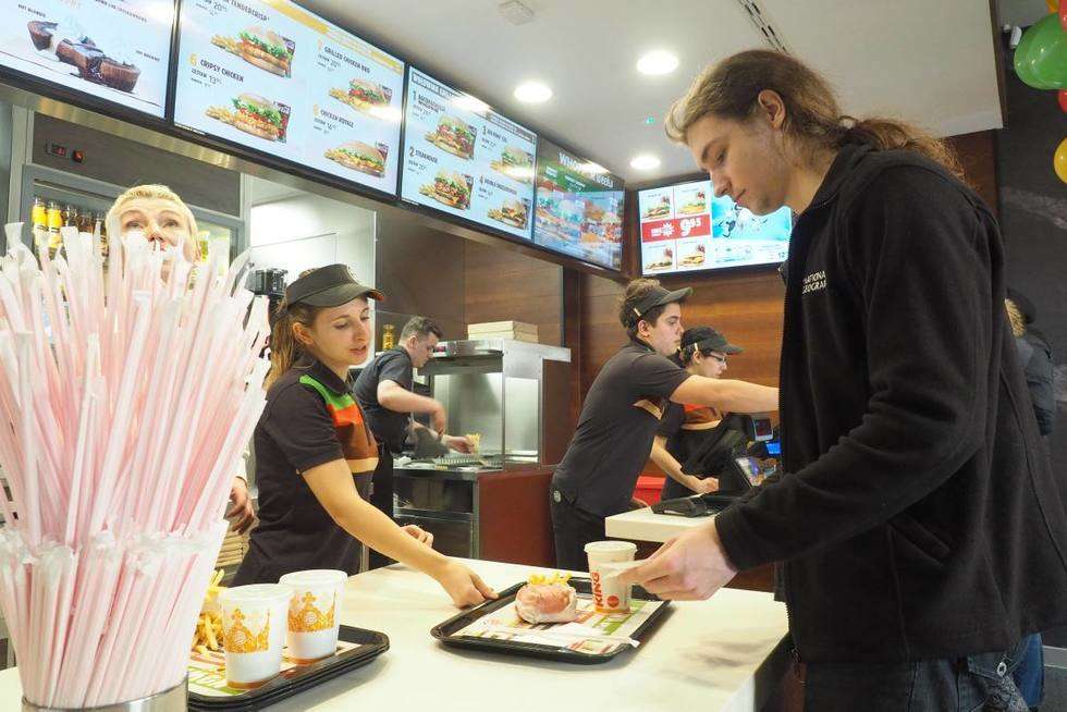  Otwarcie restauracji sieci Burger King (zdjęcie 17) - Autor: Maciej Kaczanowski