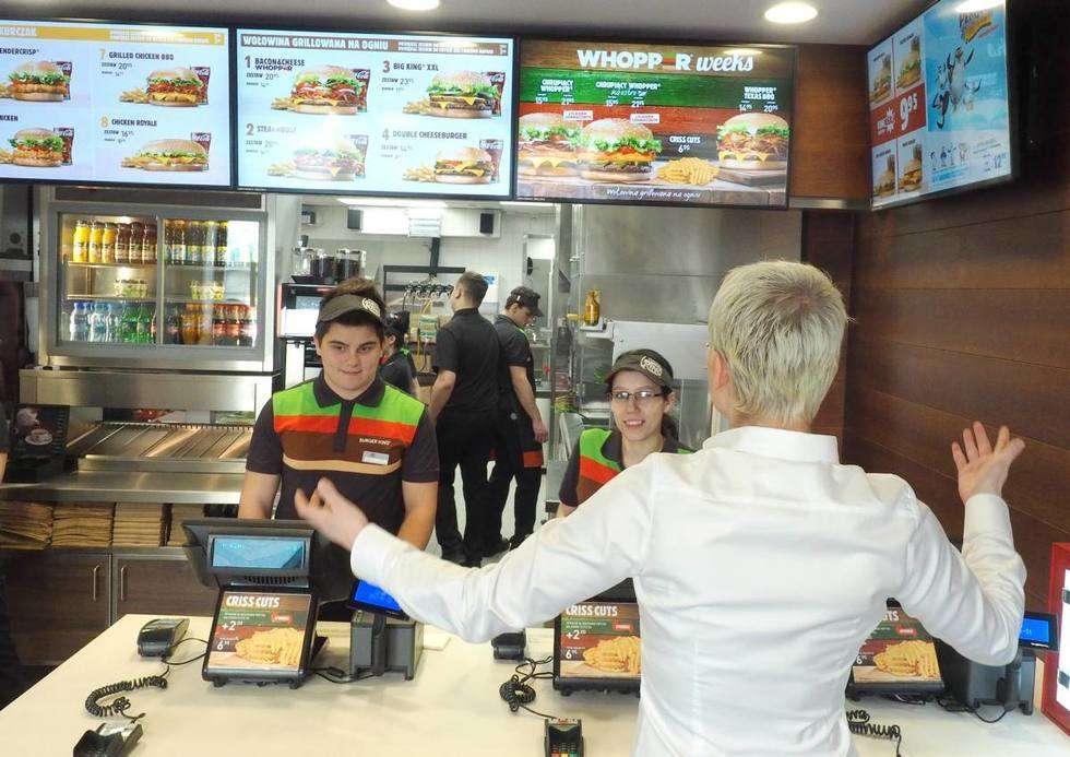  Otwarcie restauracji sieci Burger King (zdjęcie 6) - Autor: Maciej Kaczanowski