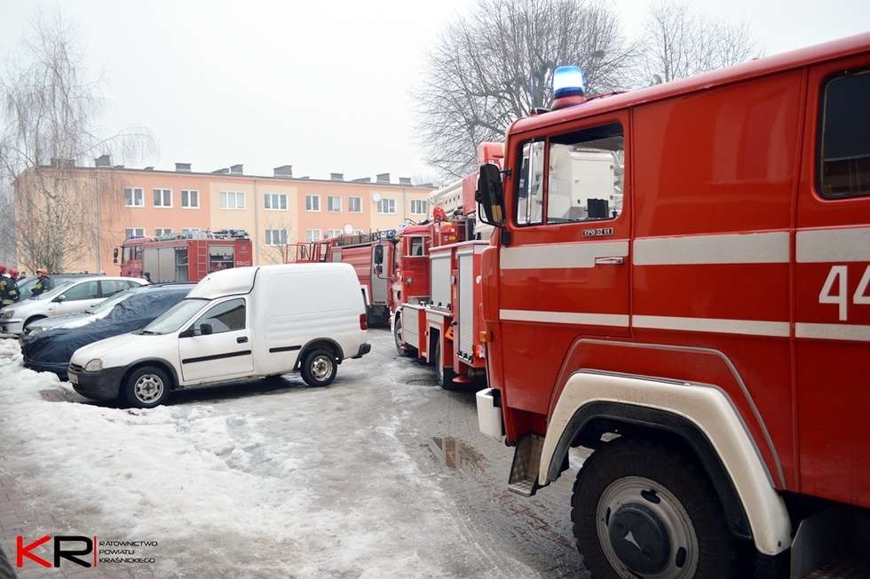  Pożar mieszkania w Kraśniku (zdjęcie 15) - Autor: Kraśnickie Ratownictwo