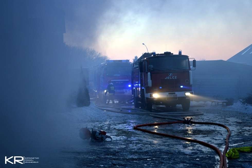  Pożar myjni samochodowej w Kraśniku (zdjęcie 12) - Autor: Kraśnickie Ratownictwo