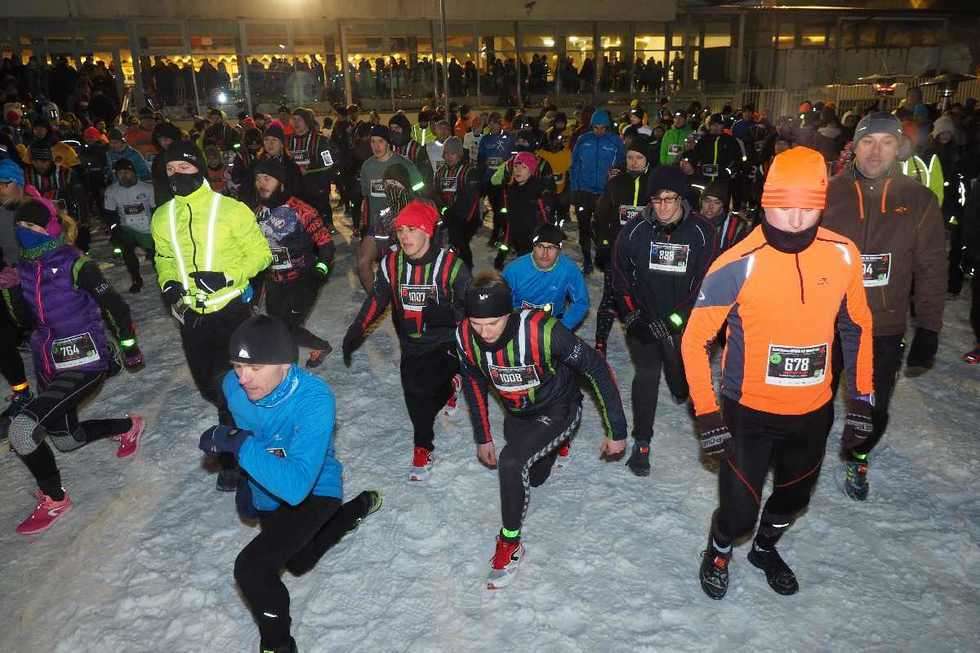  Nocne biegi w Lublinie: Trzecia Dycha do Maratonu (zdjęcie 14) - Autor: Maciej Kaczanowski