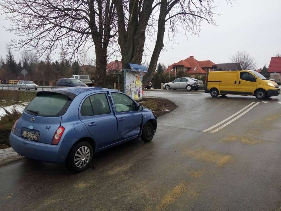  Kolizja 4 samochodów w Jakubowicach (zdjęcie 3) - Autor: Paweł Buczkowski