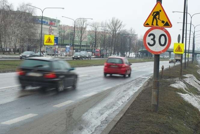 Ograniczenie prędkości na al. Witosa w Lublinie - Autor: Maciej Kaczanowski