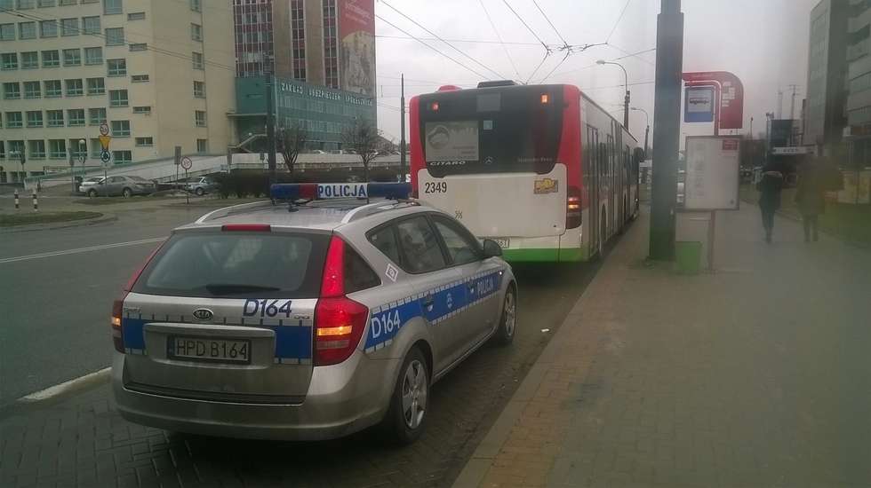  Zana: BMW zderzyło się z autobusem MPK (zdjęcie 1) - Autor: Grzegorz Rekiel