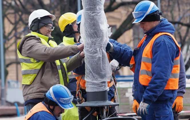 Stawiają lampy na deptaku w Lublinie