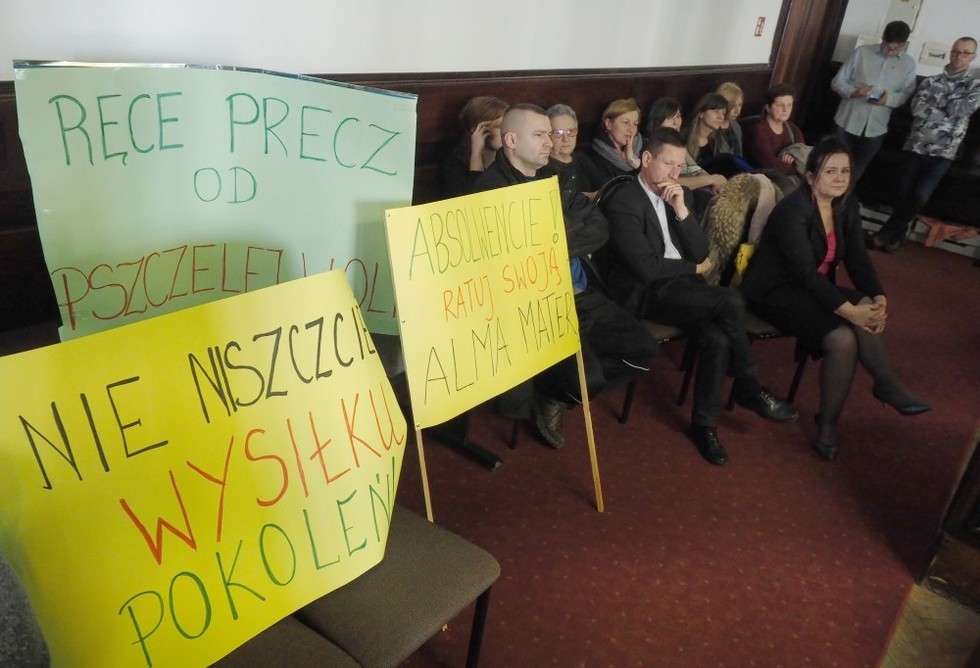  Protest nauczycieli Zespołu Szkół Rolniczych Centrum Kształcenia Praktycznego w Pszczelej Woli (zdjęcie 2) - Autor: Maciej Kaczanowski