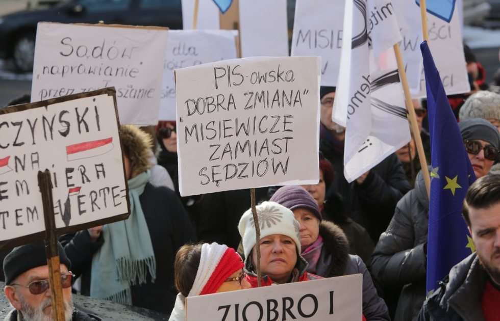  Manifestacja KOD w Lublinie (zdjęcie 40) - Autor: Wojciech Nieśpiałowski