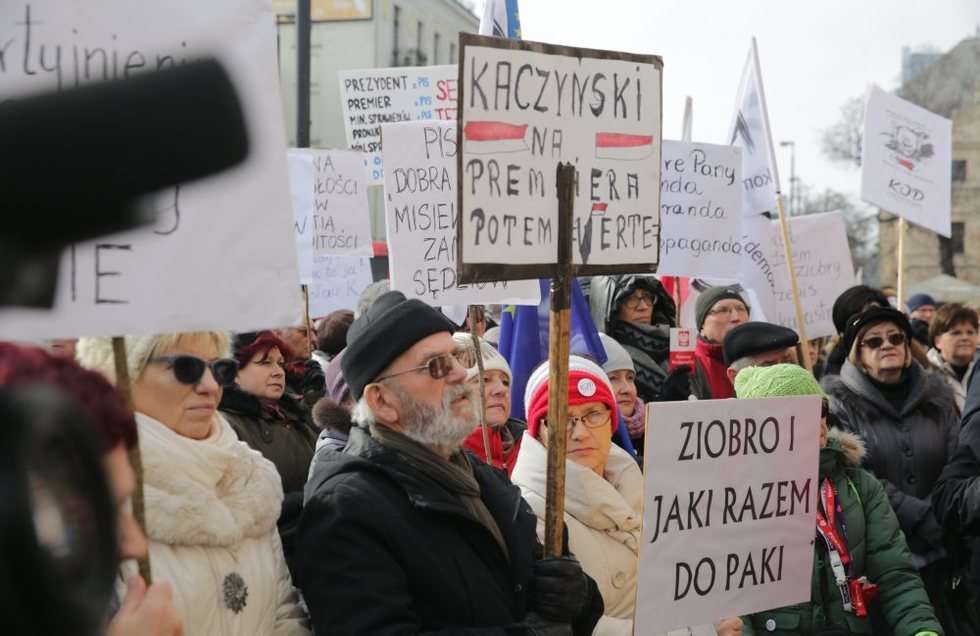  Manifestacja KOD w Lublinie (zdjęcie 32) - Autor: Wojciech Nieśpiałowski