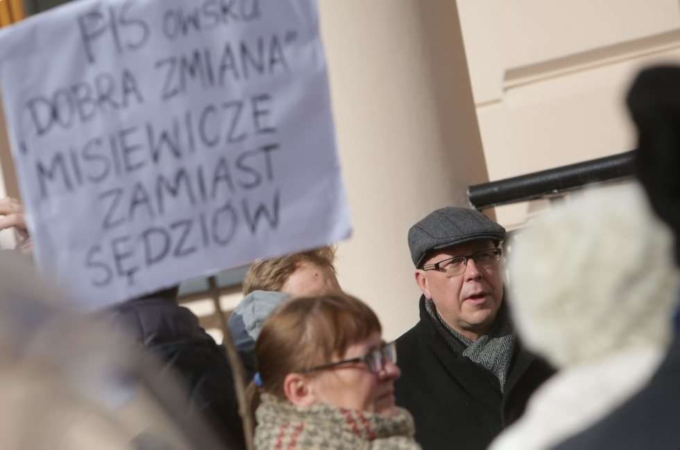  Manifestacja KOD w Lublinie (zdjęcie 29) - Autor: Wojciech Nieśpiałowski