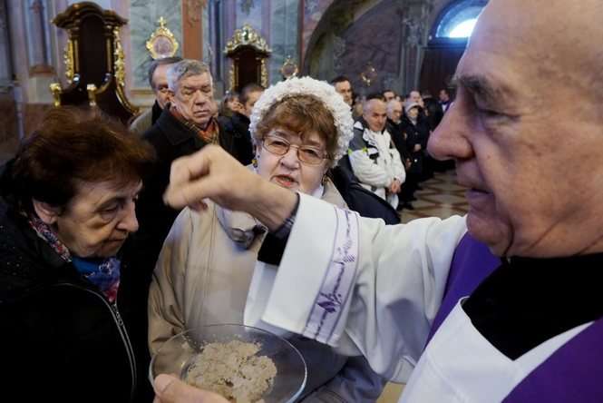 Środa Popielcowa w lubelskiej archikatedrze