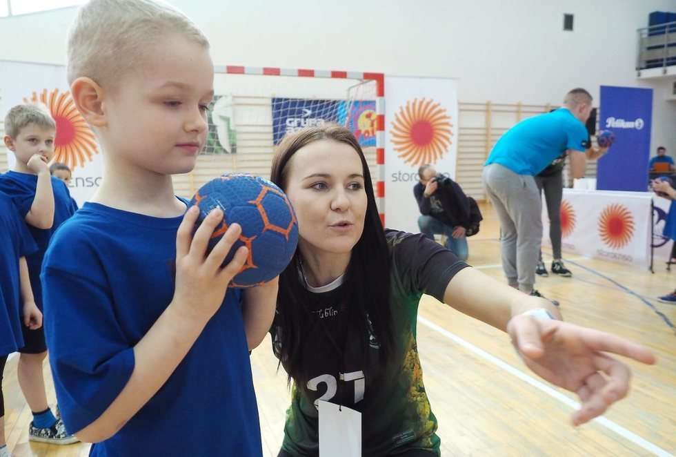  Przedszkoliada - zawody sportowe dla dzieci  (zdjęcie 24) - Autor: Maciej Kaczanowski