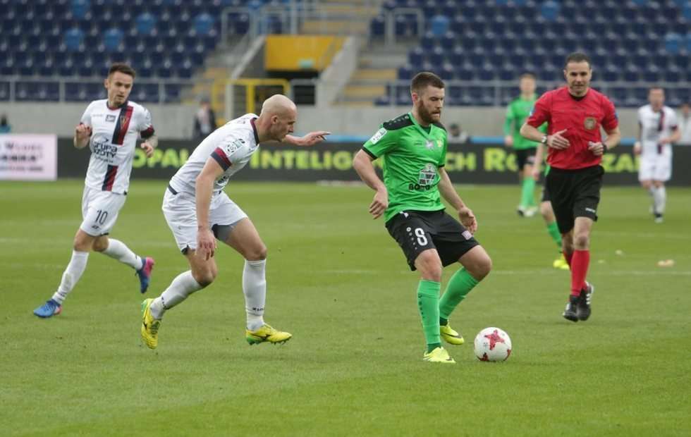  Górnik Łęczna - Pogoń Szczecin 2:2 (zdjęcie 19) - Autor: Wojciech Nieśpiałowski