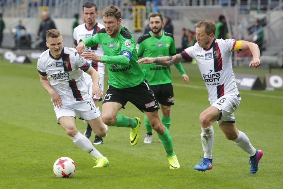  Górnik Łęczna - Pogoń Szczecin 2:2 (zdjęcie 7) - Autor: Wojciech Nieśpiałowski