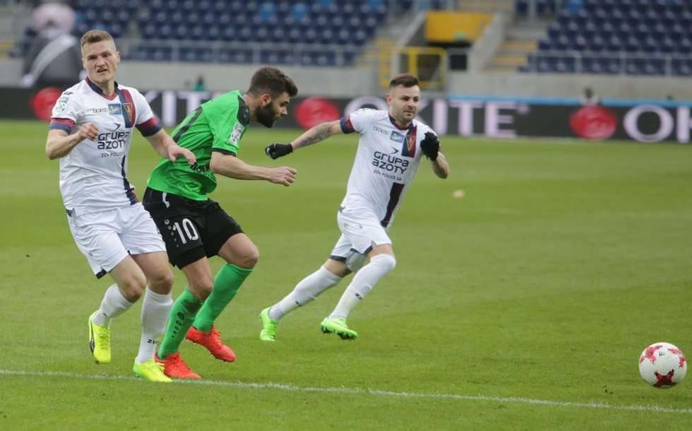  Górnik Łęczna - Pogoń Szczecin 2:2 (zdjęcie 20) - Autor: Wojciech Nieśpiałowski