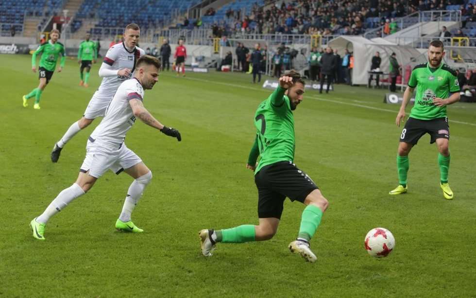  Górnik Łęczna - Pogoń Szczecin 2:2 (zdjęcie 28) - Autor: Wojciech Nieśpiałowski