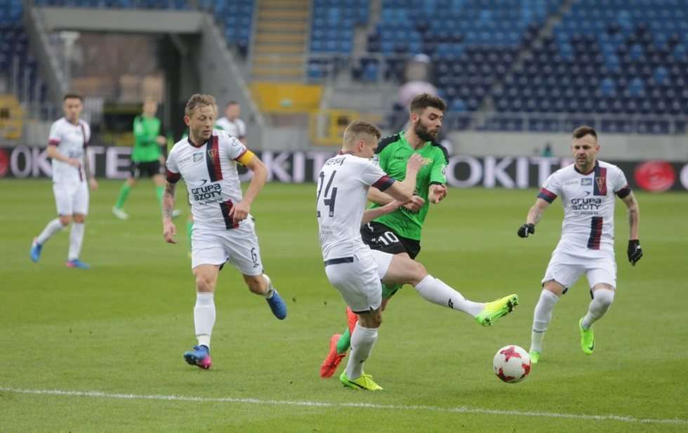  Górnik Łęczna - Pogoń Szczecin 2:2 (zdjęcie 23) - Autor: Wojciech Nieśpiałowski