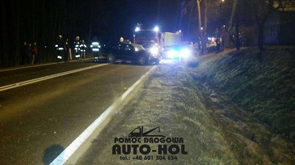  Liśnik Duży. Zderzenie ciężarówki z samochodem osobowym (zdjęcie 4) - Autor: Pomoc Drogowa Auto-Hol