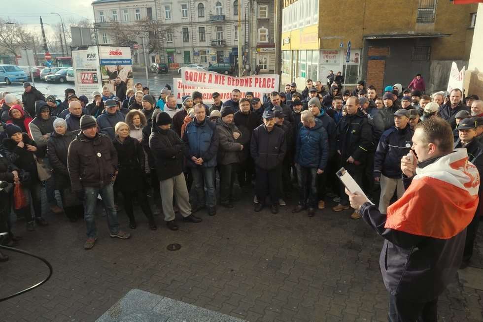  Protest pracowników Poczty Polskiej w Lublinie (zdjęcie 6) - Autor: Maciej Kaczanowski