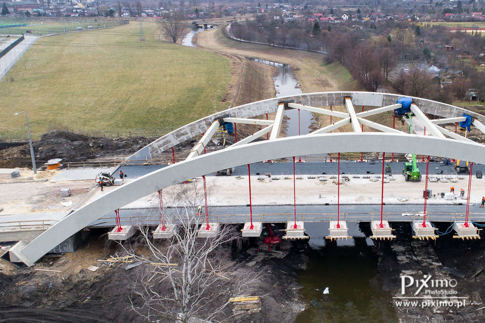  Budowa nowego mostu na Bystrzycy (zdjęcie 10) - Autor: Marcin Tarkowski / piximo.pl