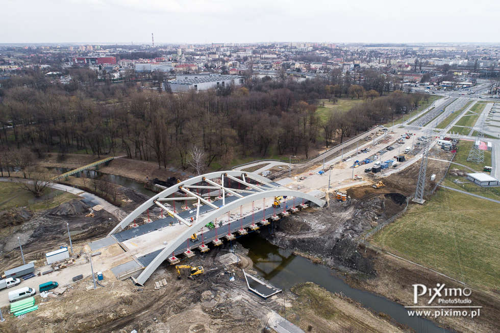  Budowa nowego mostu na Bystrzycy (zdjęcie 3) - Autor: Marcin Tarkowski / piximo.pl